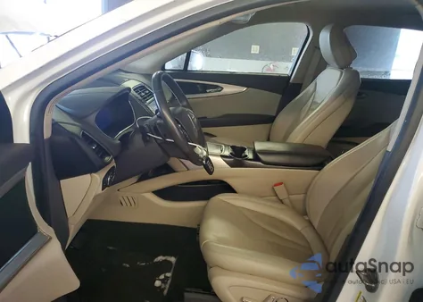 2020 Lincoln Nautilus z USA, uszkodzony, nr VIN 2LMPJ6J97LBL19846